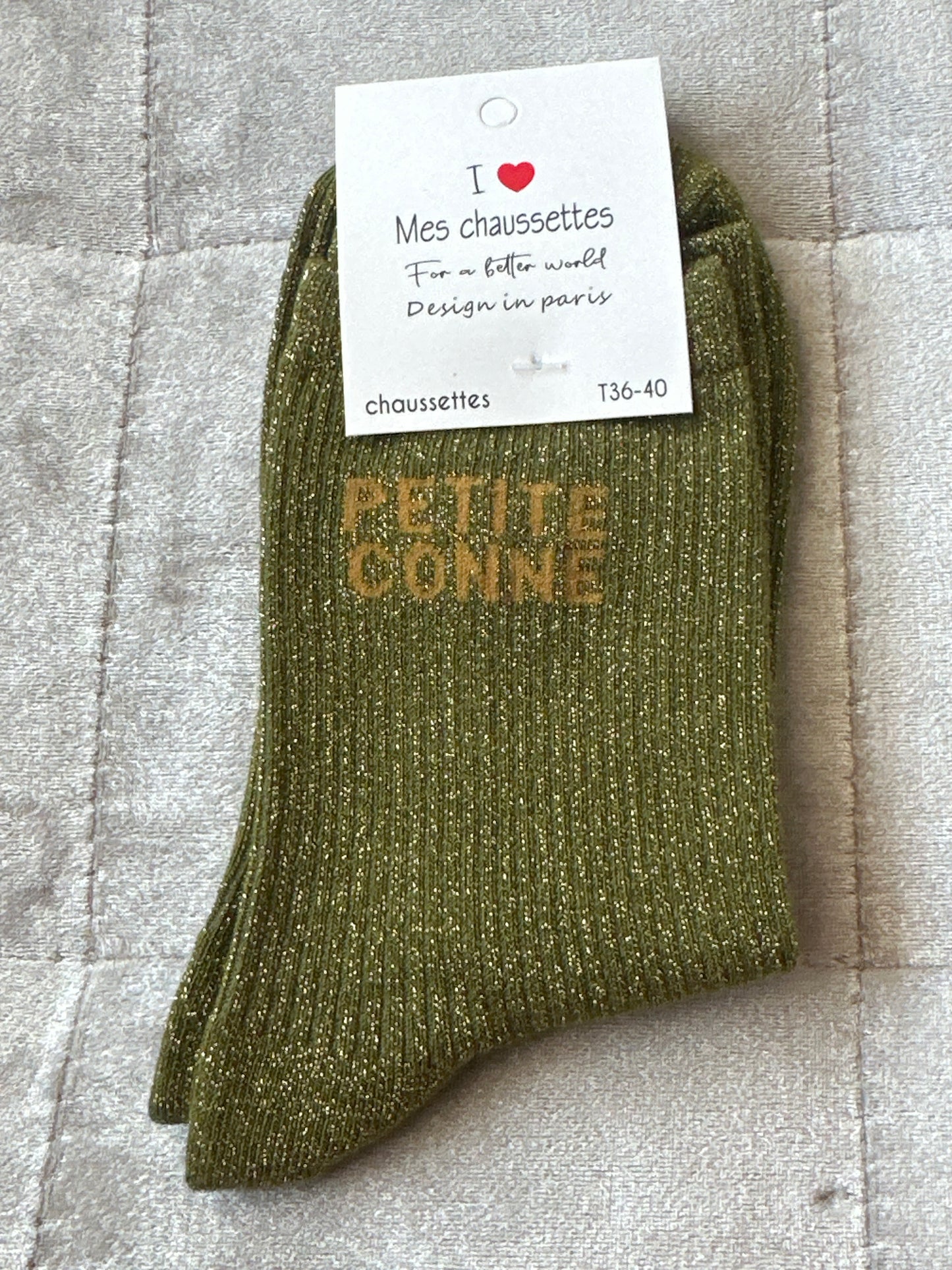 Chaussettes pailletées message « petite conne »