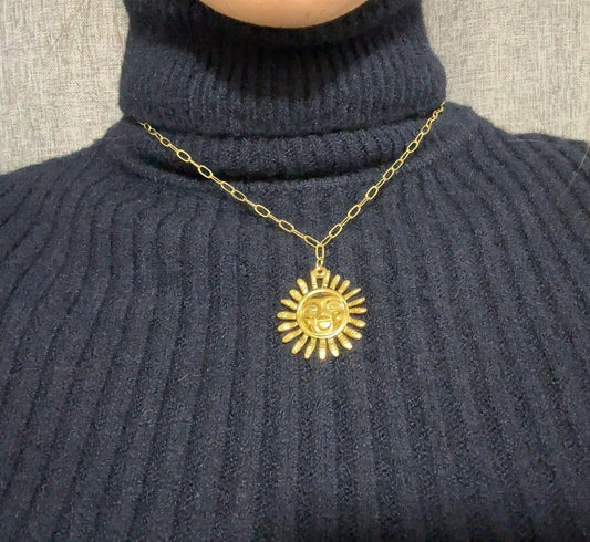 Collier soleil - acier inoxydable doré