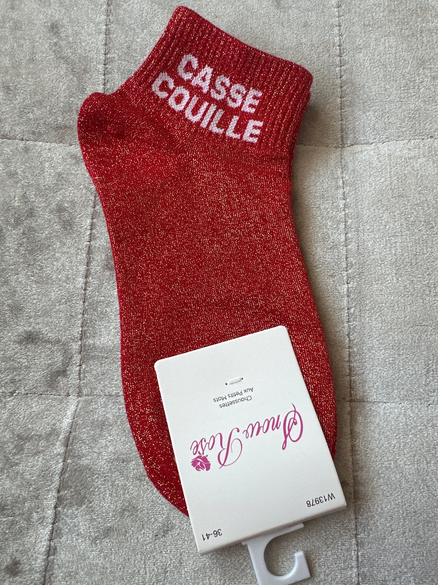 Socquettes pailletées message « casse couille »