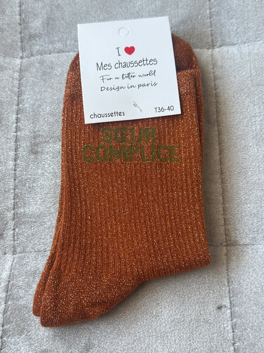 Chaussettes pailletées message « sœur complice »