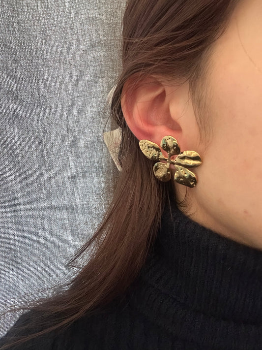Boucles d’oreilles fleur - acier inoxydable doré