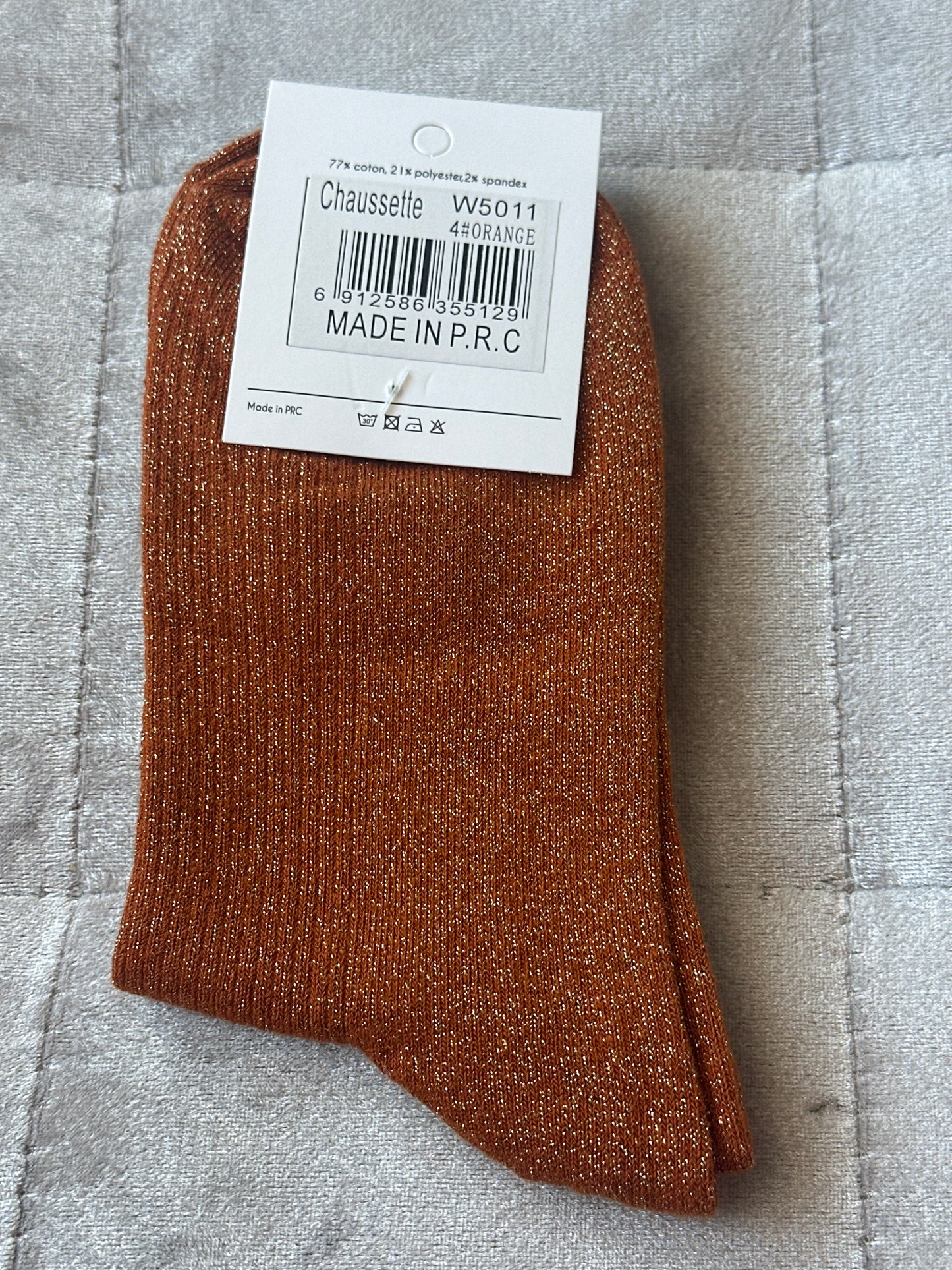 Chaussettes pailletées message « sœur complice »