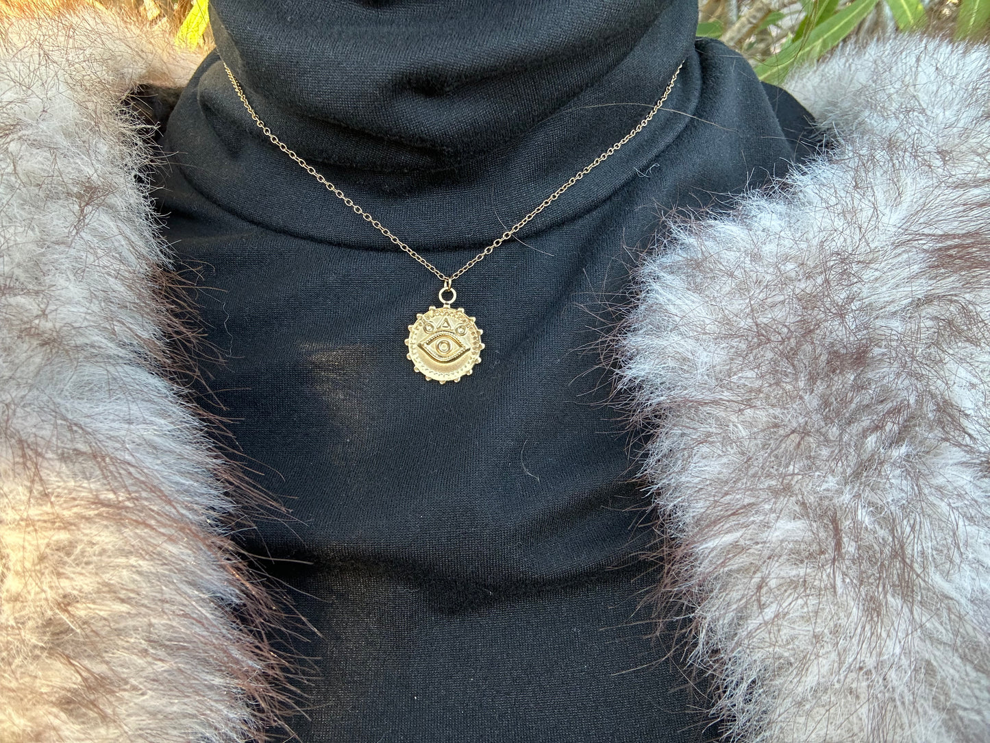 Collier avec pendentif en œil - acier inoxydable doré