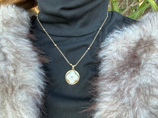 Collier fleur - acier inoxydable doré