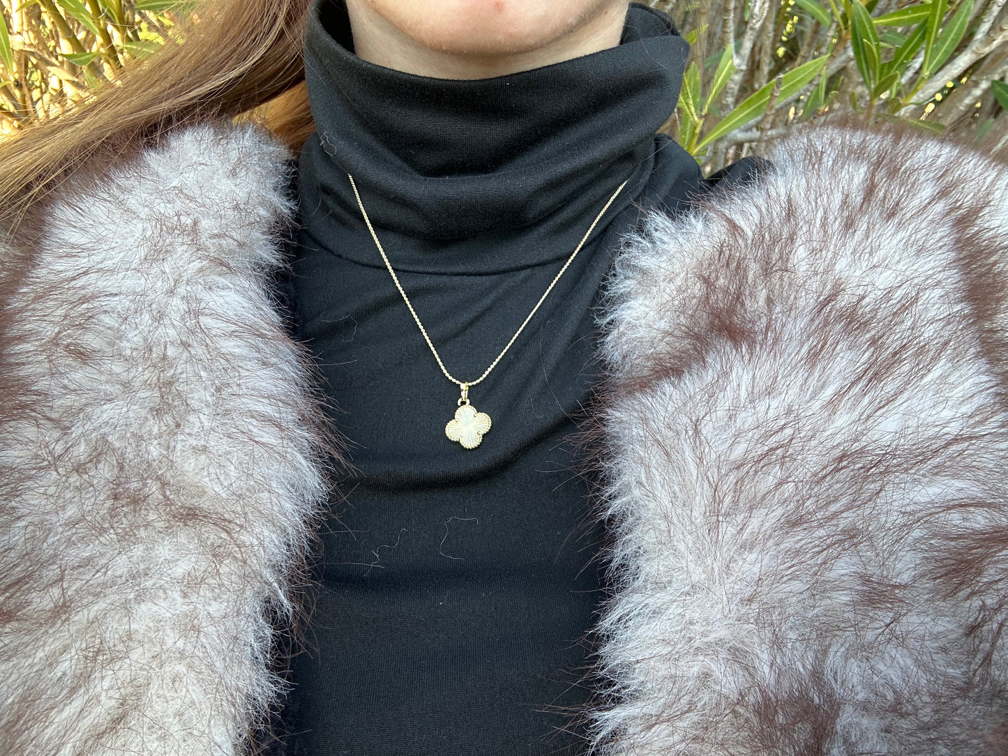 Collier fleur - acier inoxydable doré