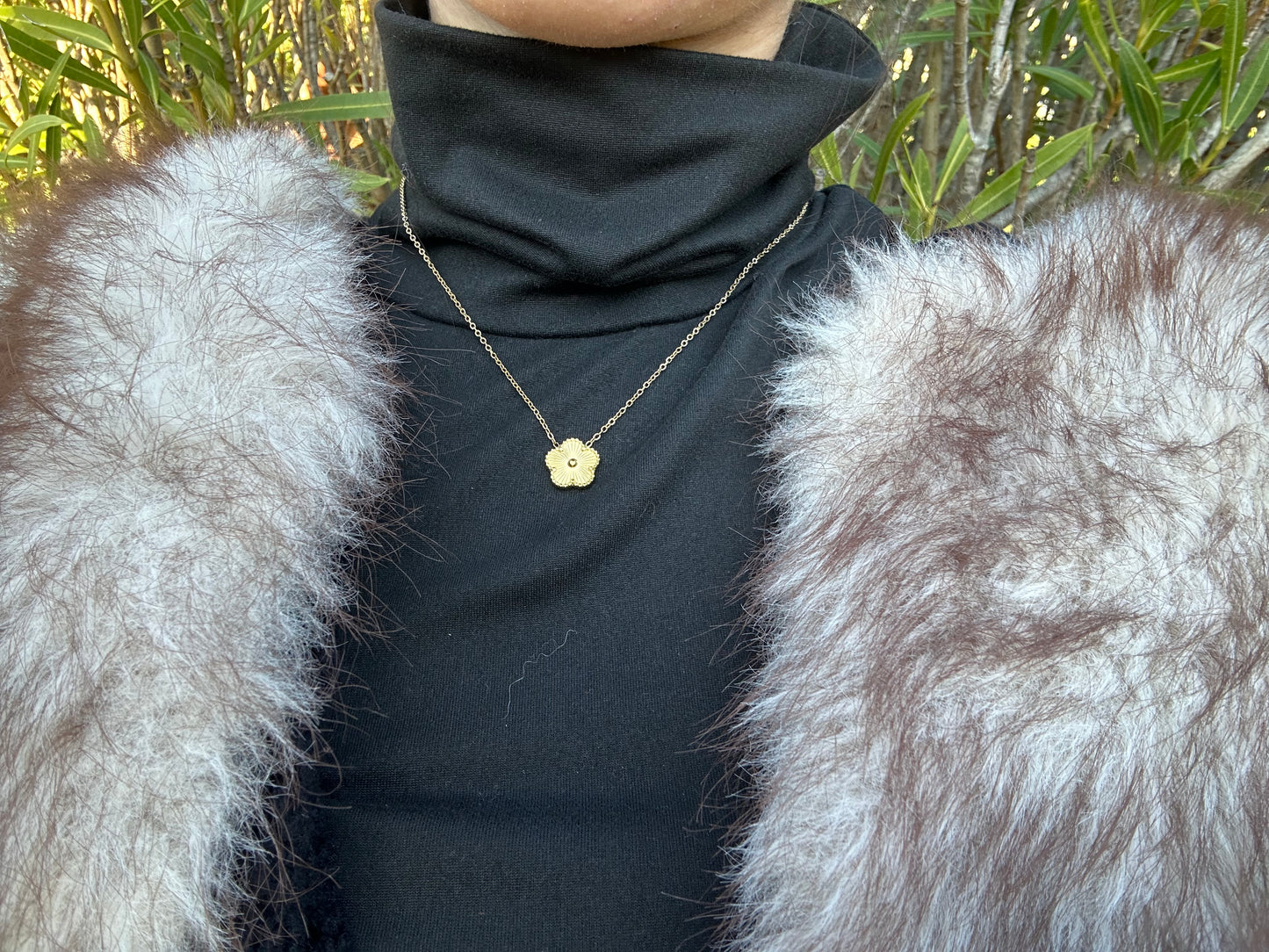 Collier fleur - acier inoxydable doré