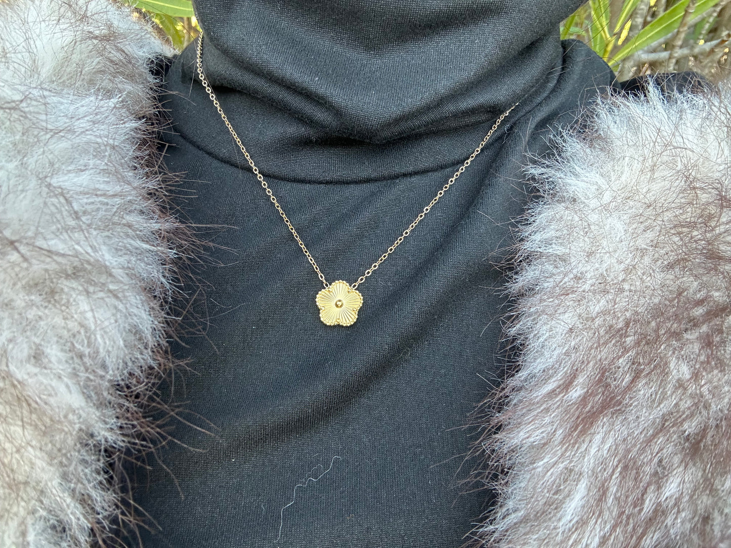 Collier fleur - acier inoxydable doré