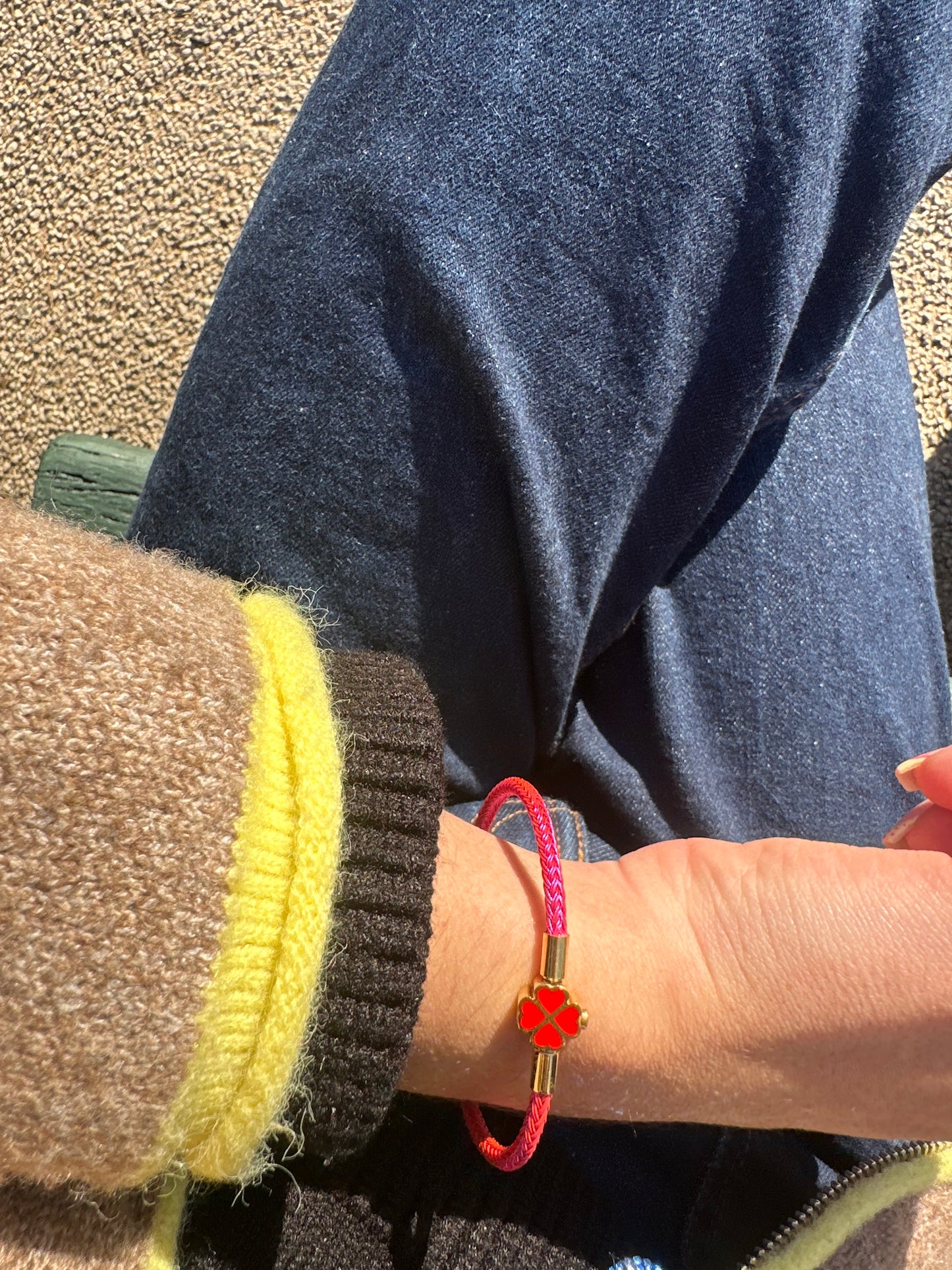 Bracelet cordon trèfle - acier inoxydable doré